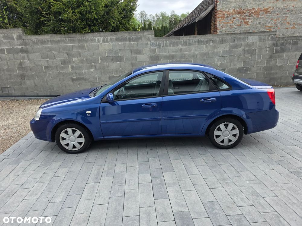 Chevrolet Nubira - 4