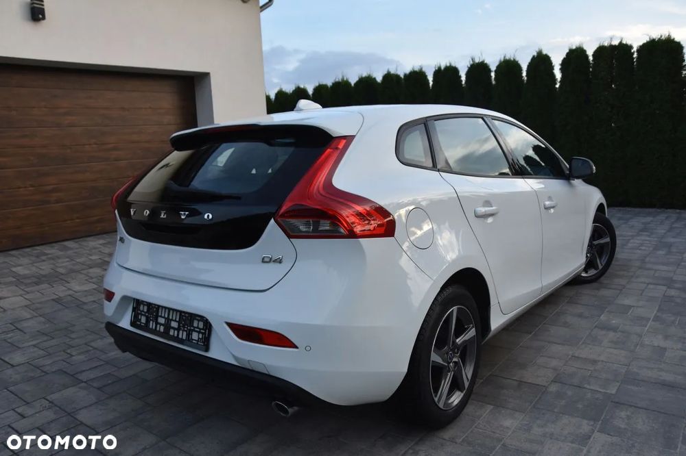 Volvo V40 D4 Drive-E Momentum - 7