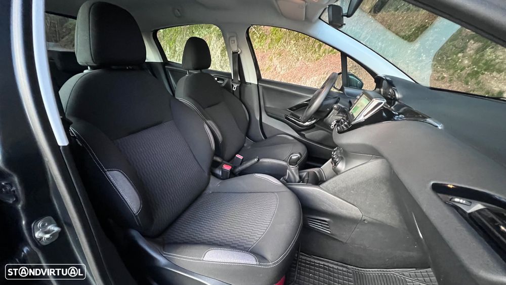 Peugeot 208 e-HDi 92 Stop&Start Style - 15