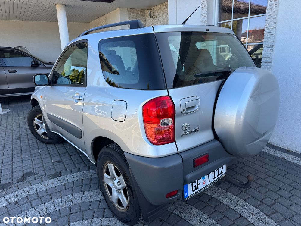 Toyota RAV4 - 4