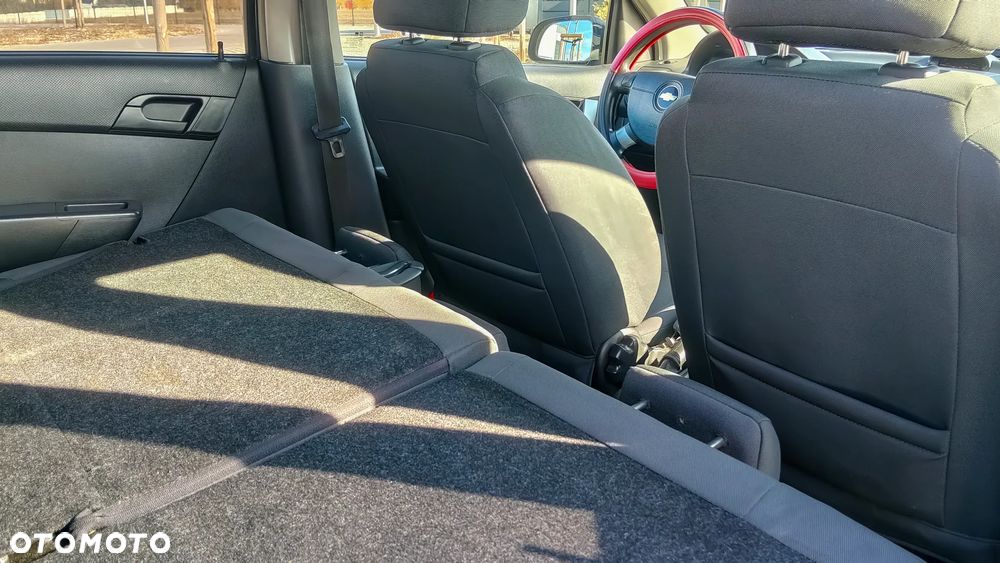 Chevrolet Aveo 1.2 16V Base / Classic - 19