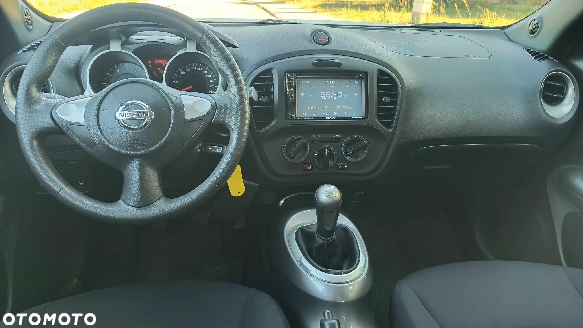Nissan Juke 1.6 Visia - 11