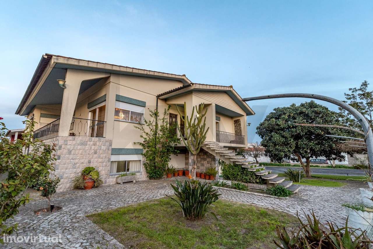 Moradia T5 - Grande imagem: 3/46