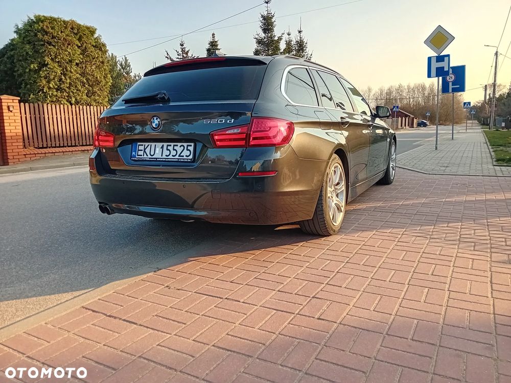 BMW Seria 5 520d - 7