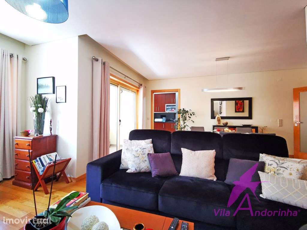 Apartamento T2 na Abelheira com ótima localização - Grande imagem: 4/23