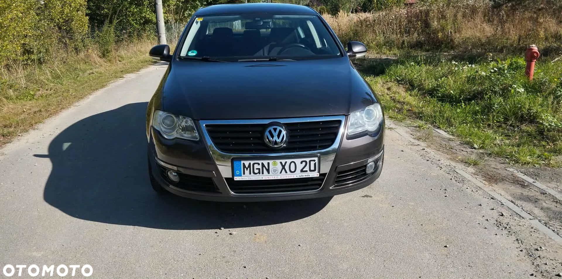 Volkswagen Passat - 8
