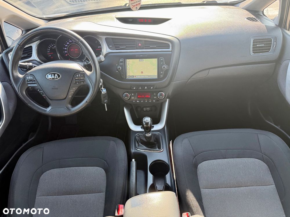 Kia Ceed 1.4 CVVT Dream-Team Edition - 8
