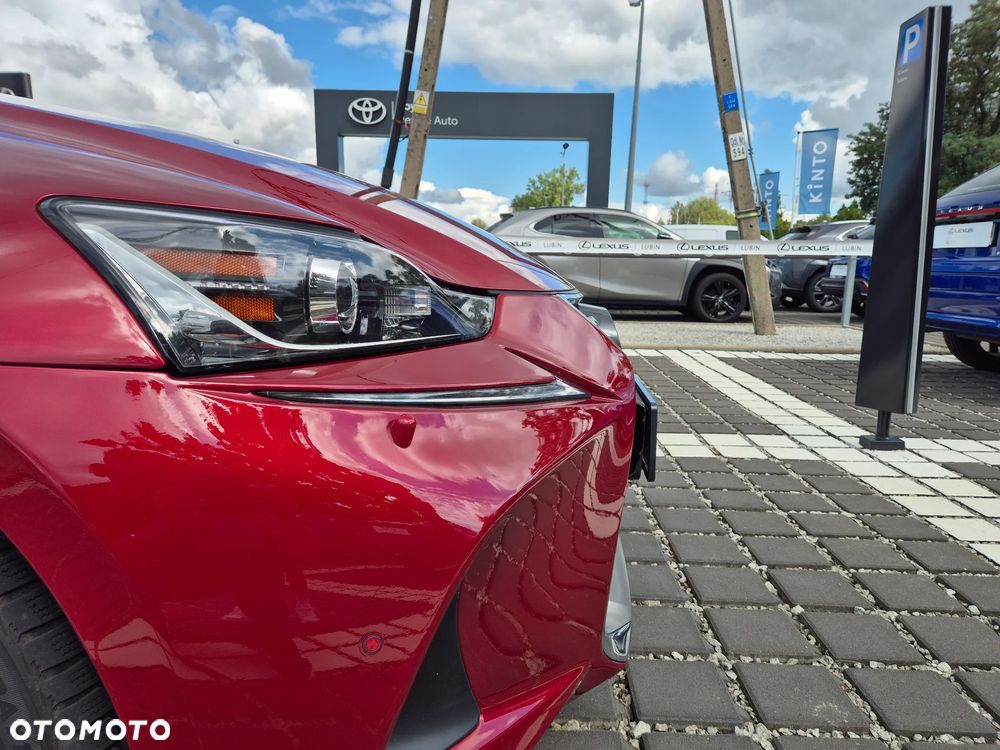 Lexus IS 200t / 300 Elegance - 14