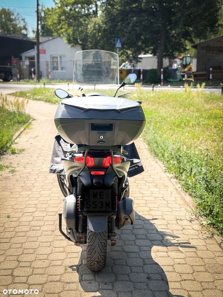 Piaggio MP-3 - 5