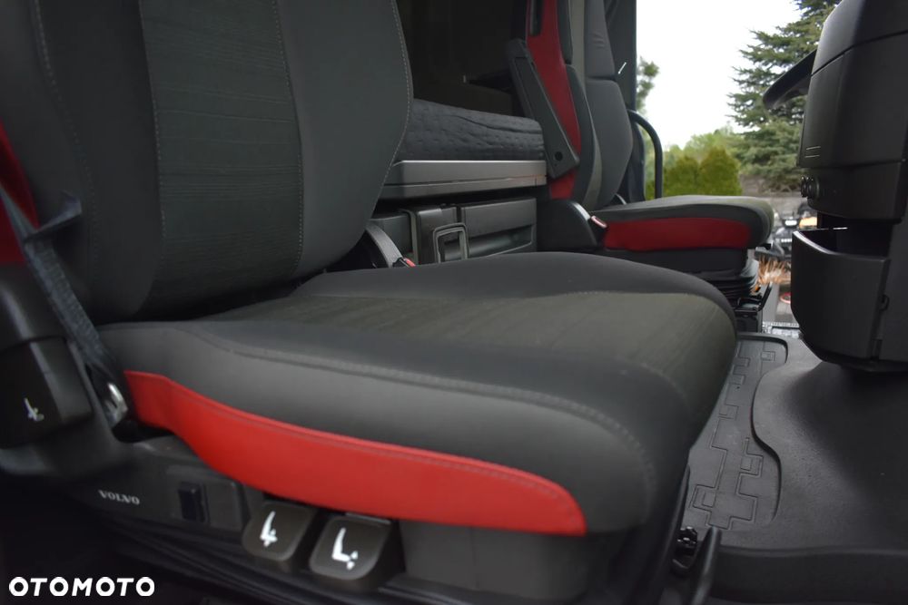 Volvo FH 460 XL // ZABUDOWY MIĘDZYOSIOWE //FULL LED // NOWE OPONY // NAVI // - 34