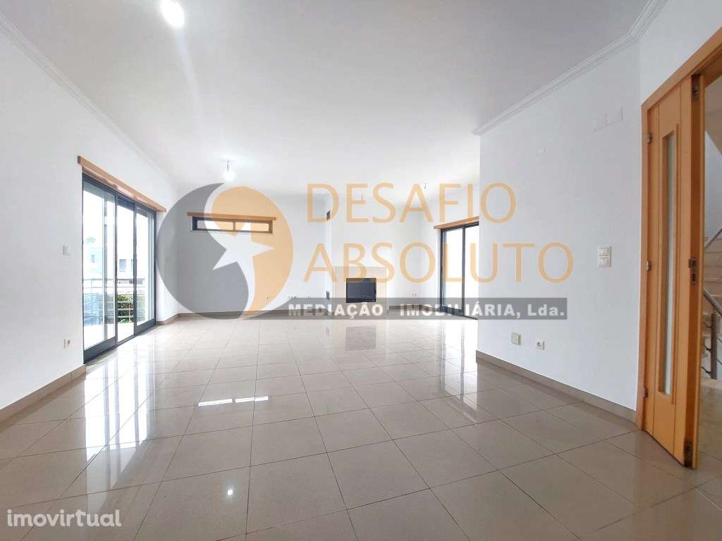 Moradia Isolada T5, boas áreas. Quinta da Alembrança - Feijó - Grande imagem: 2/54