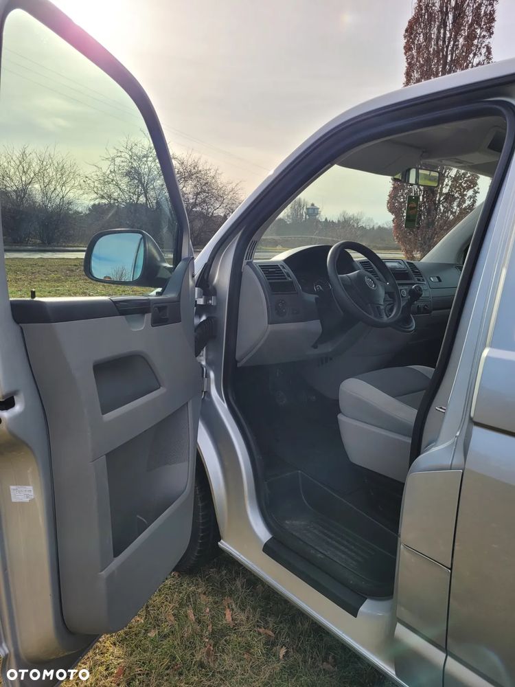 Volkswagen Transporter - 9