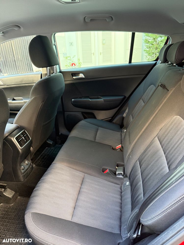 Kia Sportage 1.6 T-GDI 7DCT 4x2 Classic - 31