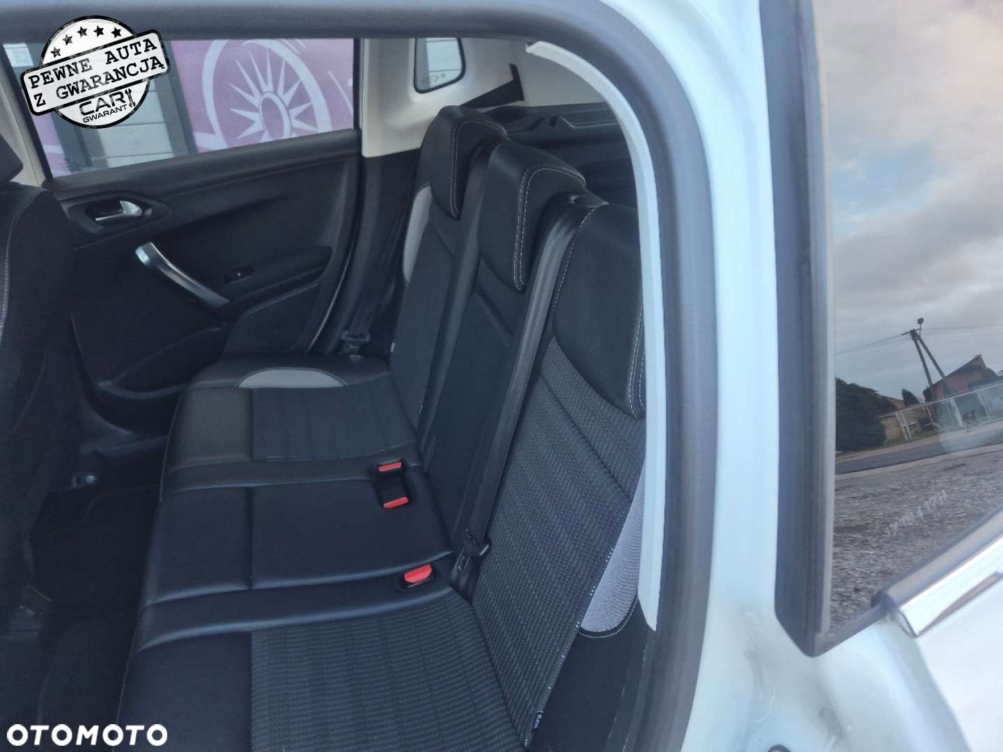 Peugeot 2008 - 14