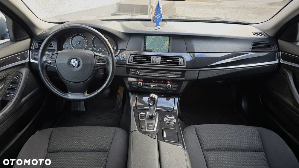 BMW Seria 5 520d Sport-Aut - 19