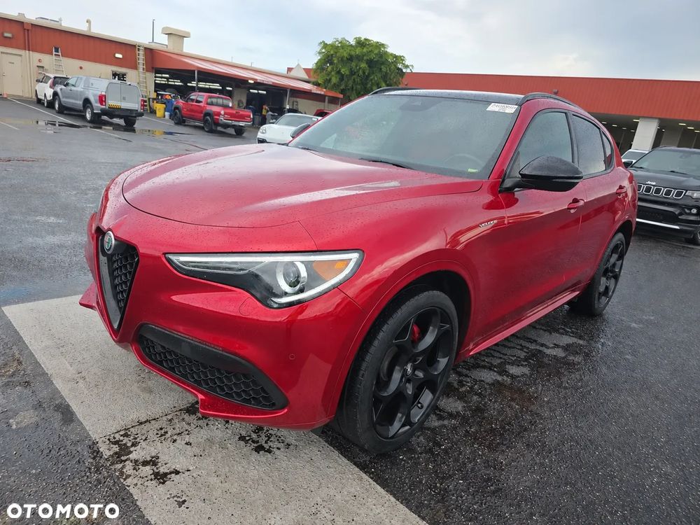 Alfa Romeo Stelvio 2023 photo 2