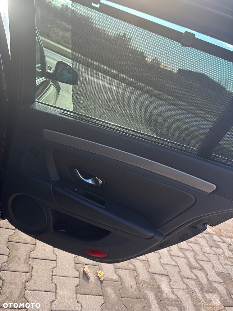 Renault Laguna 2.0 dCi Bose Edition - 27