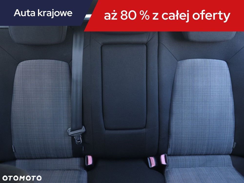 Kia Ceed - 12