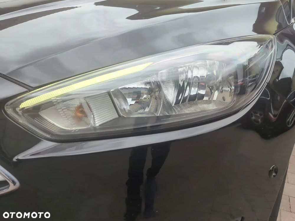 Ford Focus 1.0 EcoBoost Start-Stopp-System TITANIUM DESIGN - 29