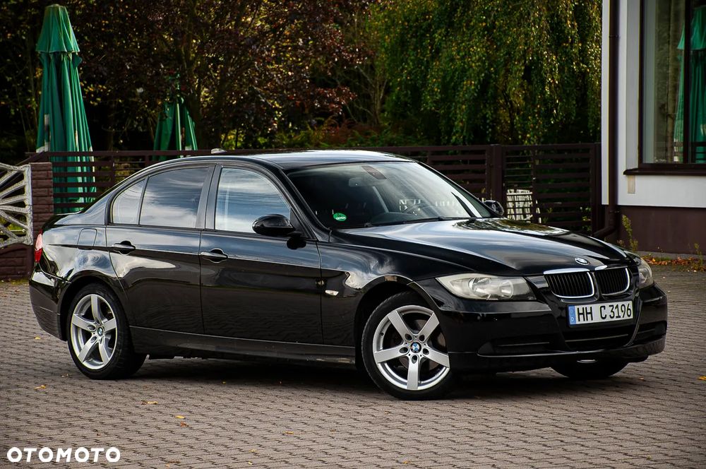 BMW E90 2008 photo 3
