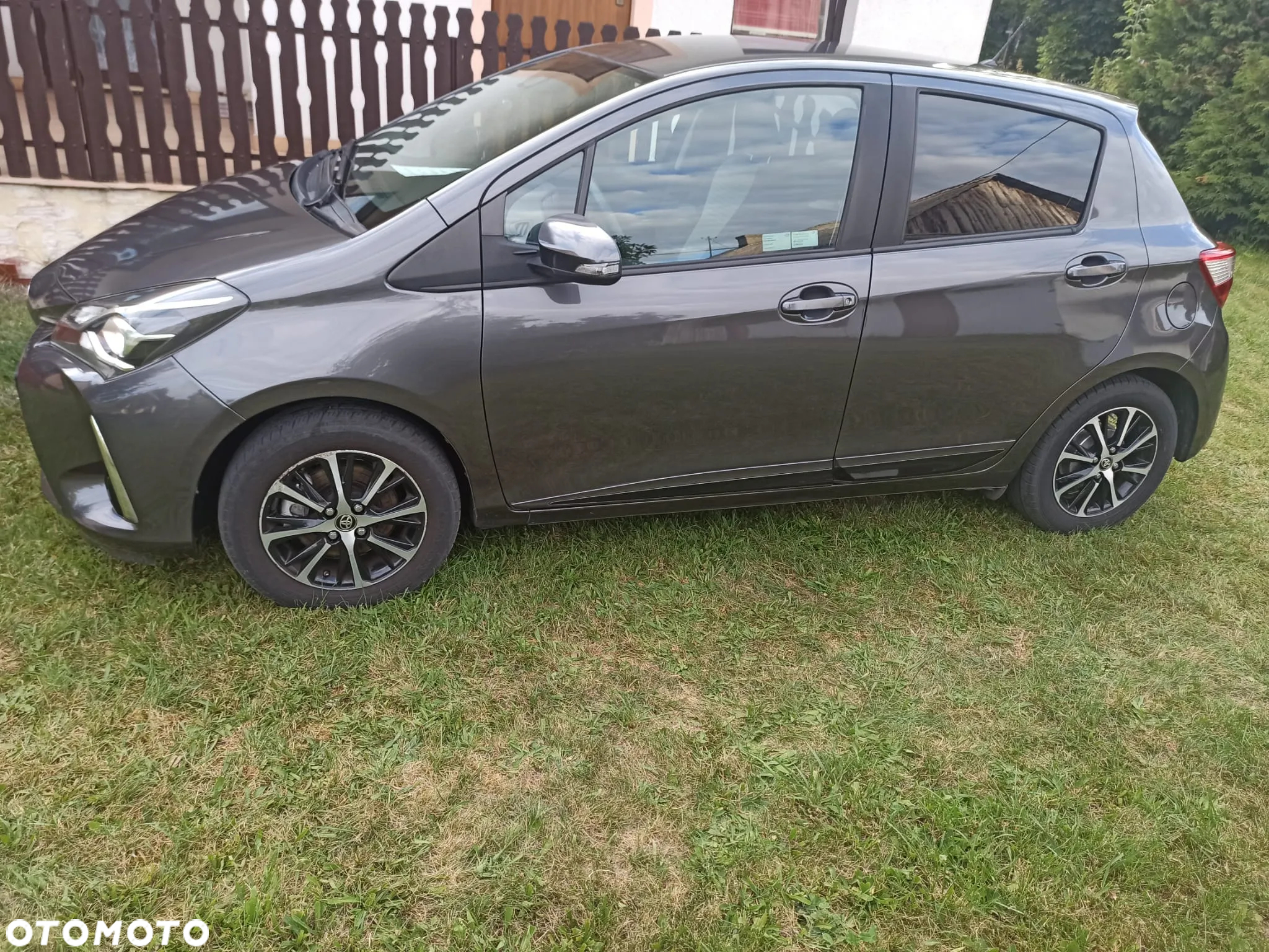 Toyota Yaris - 5