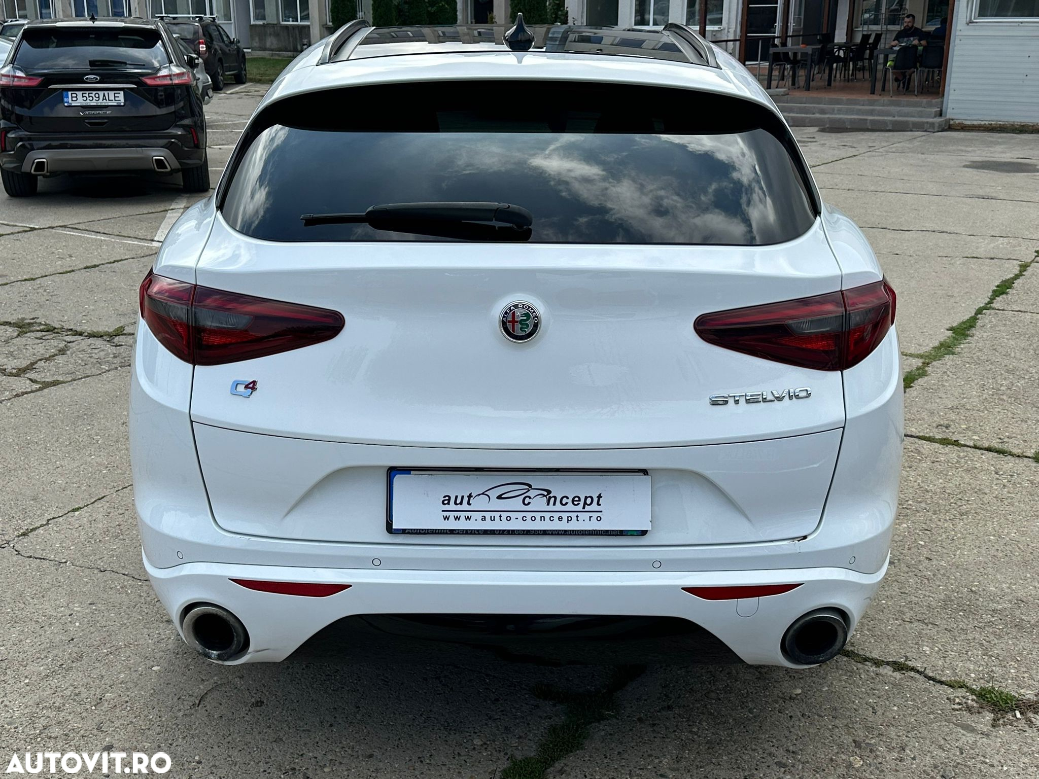 Alfa Romeo Stelvio - 4