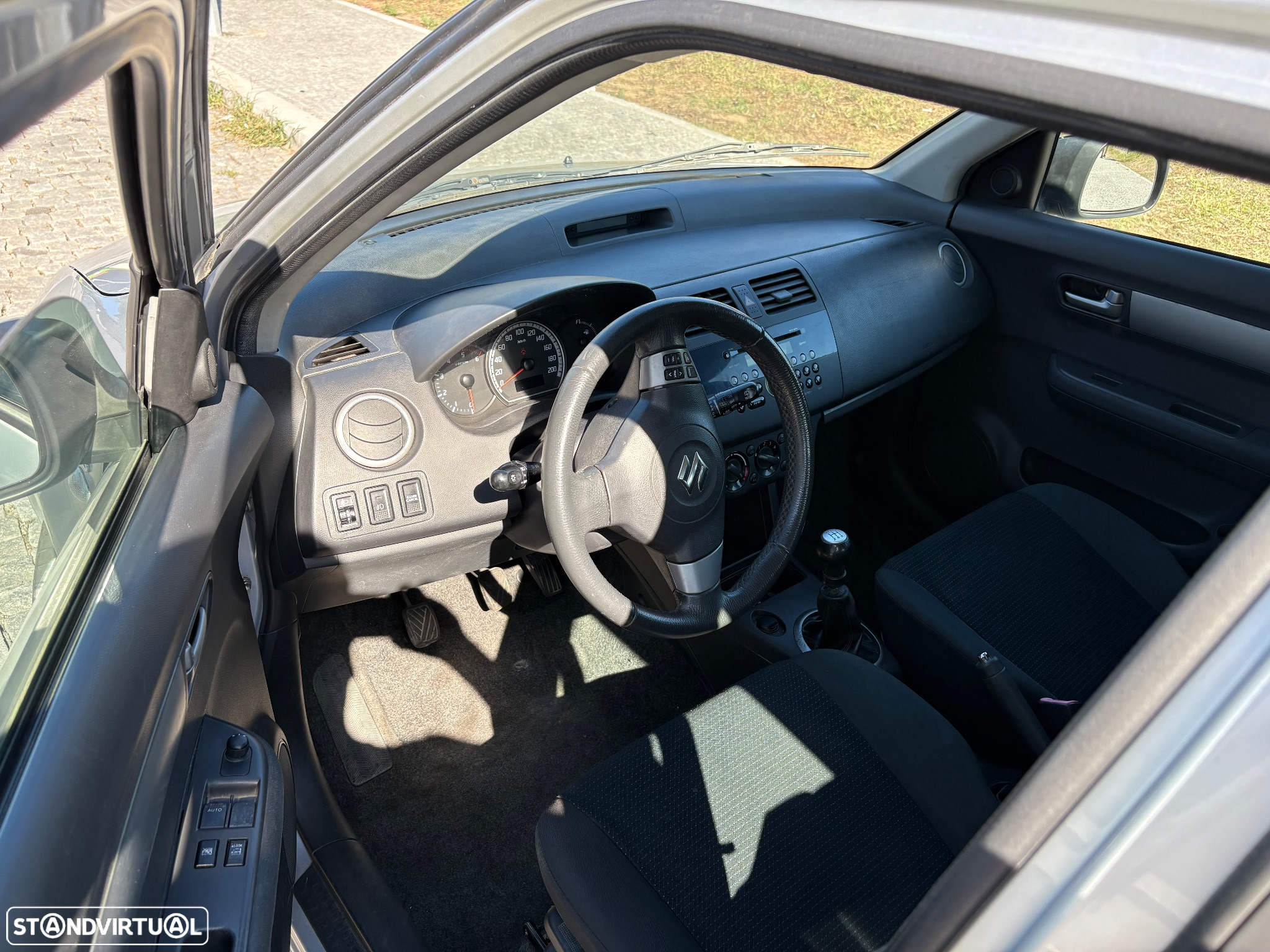 Suzuki Swift 1.3 DDiS Sport - 5
