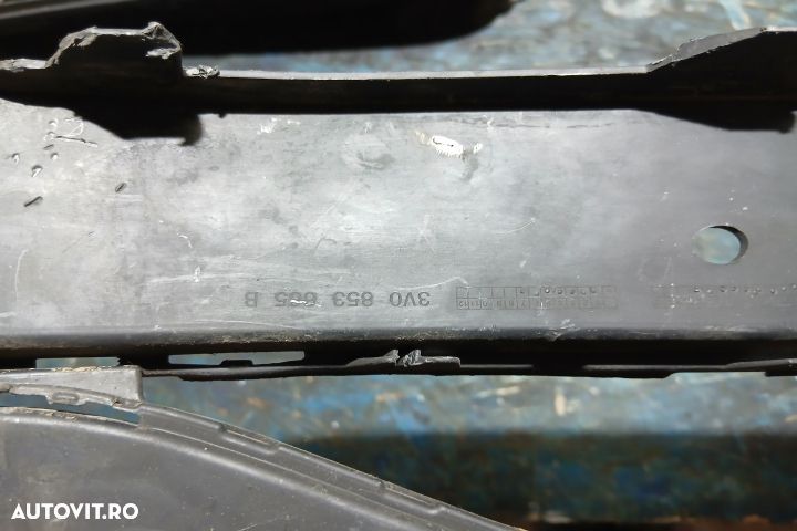 Grila proiector stanga 3V0853665B 3V0853665B Skoda Superb 3 [2015 - 2 - 4