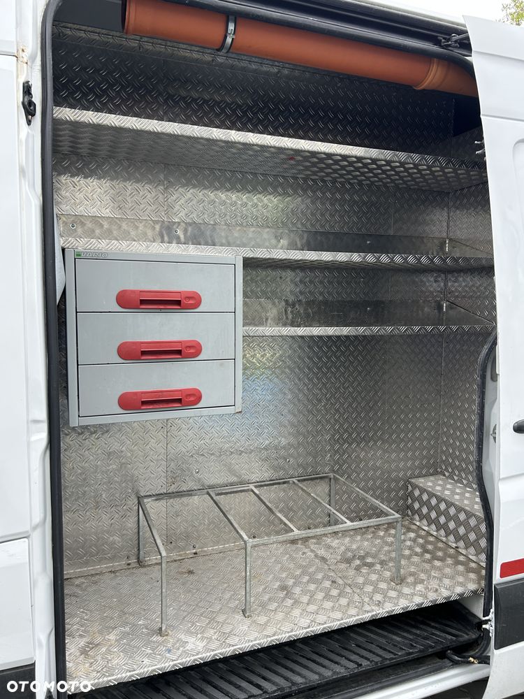 Mercedes-Benz Sprinter 515 - 11