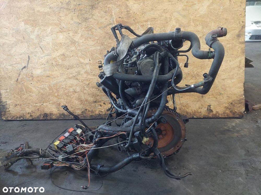 SILNIK DIESEL POMPA WTRYSKI TRAFIC II 1.9 DCI F9Q760 8200055072 7700111014 - 5