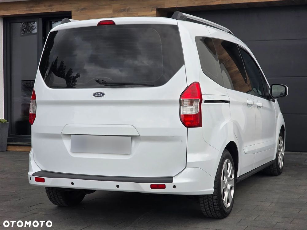 Ford Tourneo Courier 1.5 TDCi Trend - 5