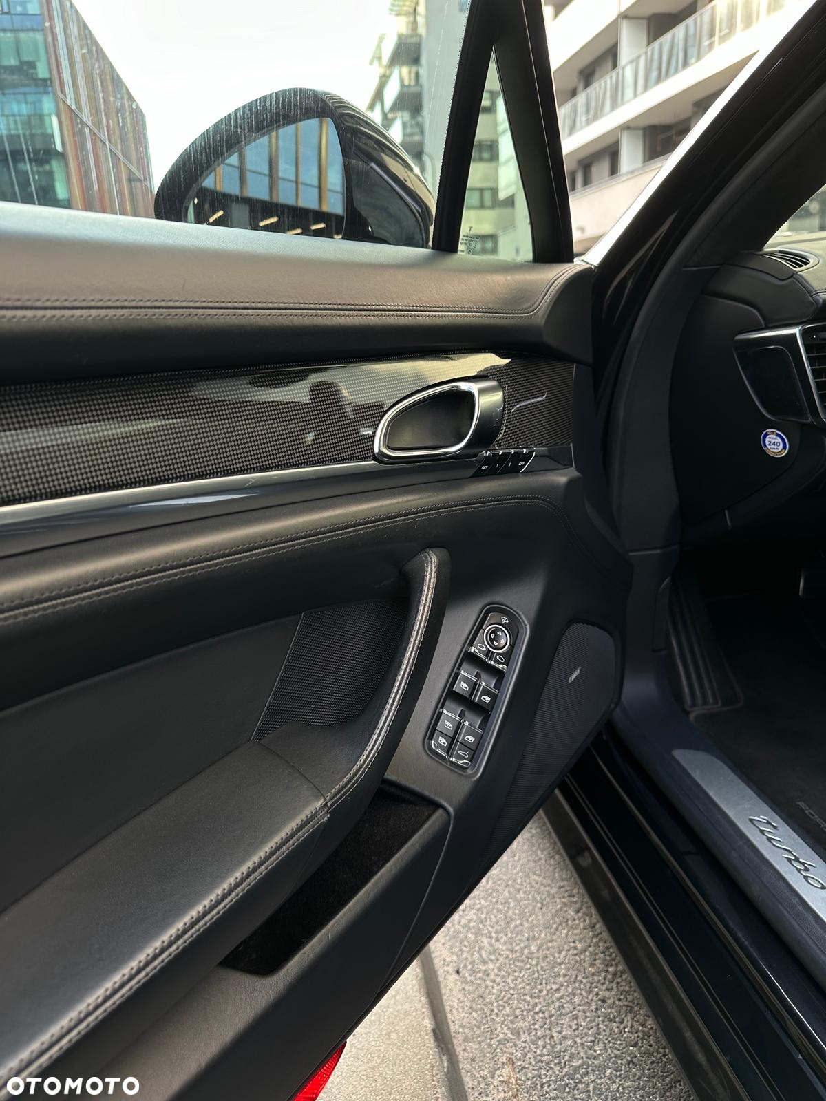 Porsche Panamera Turbo - 9