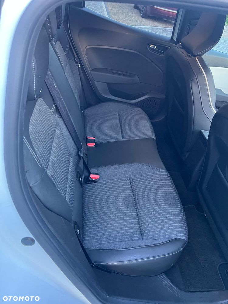 Renault Clio - 9
