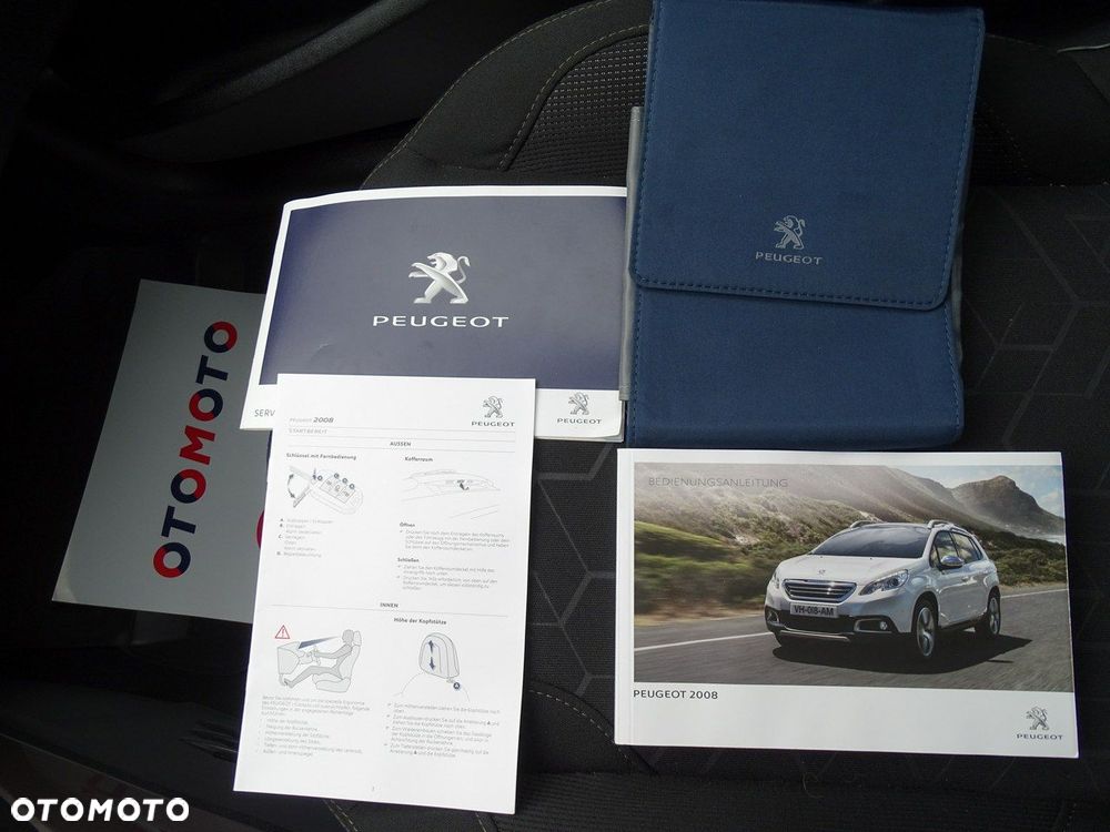 Peugeot 2008 1.2 Pure Tech Style - 38