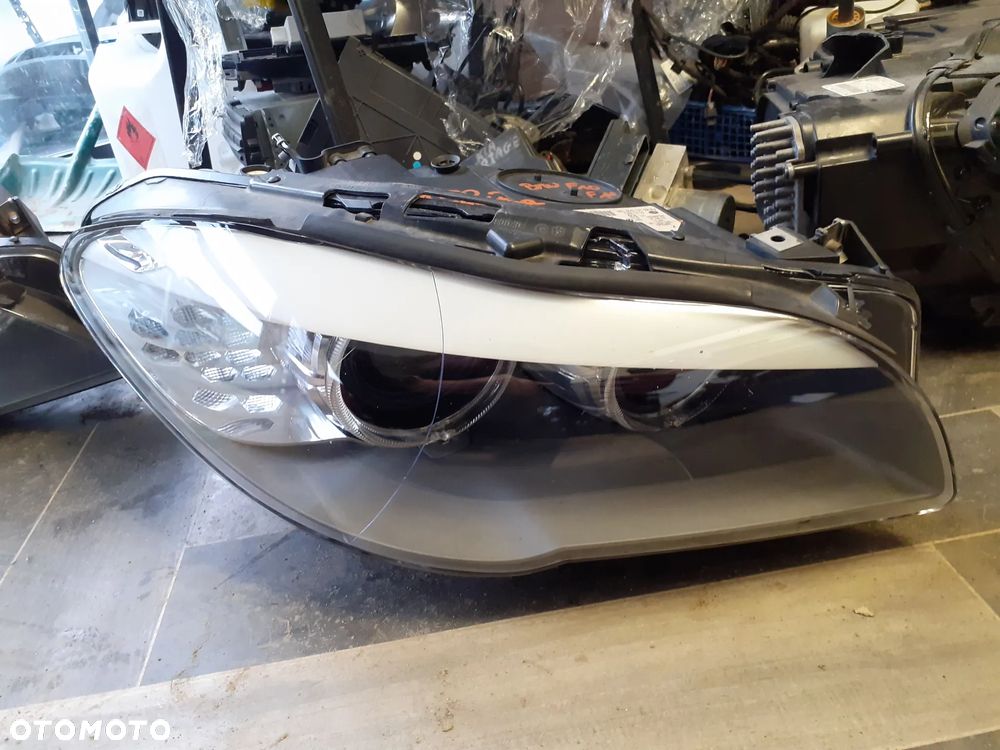 BMW F10 F11 LAMPA PRAWY PRZÓD 7203246-11 - 2
