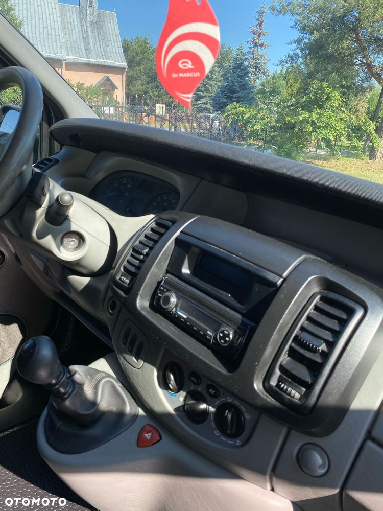 Renault Trafic - 13
