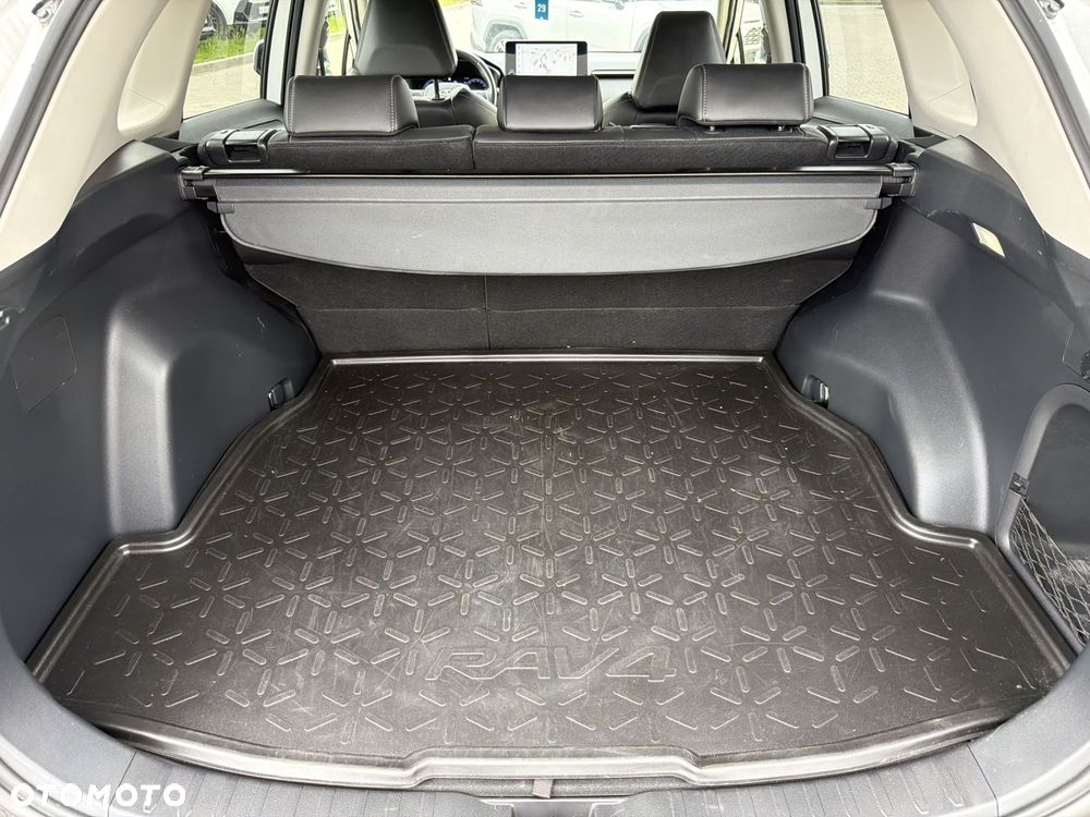 Toyota RAV4 - 13