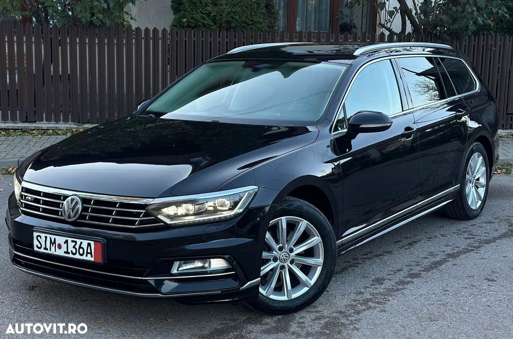 Volkswagen Passat - 1