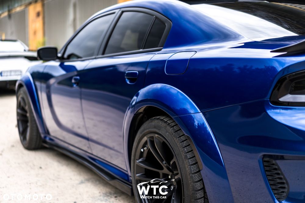 Dodge Charger 6.4 Scat Pack Widebody - 11