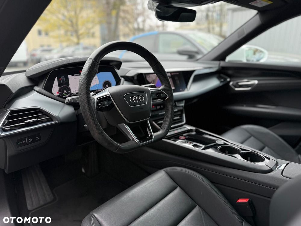 Audi e-tron GT - 14