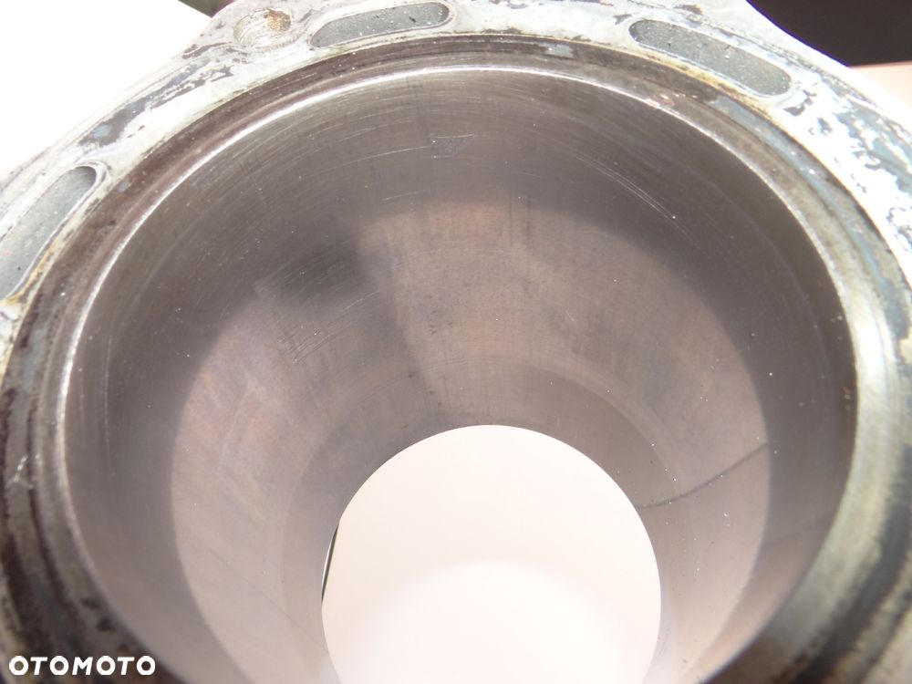 Kawasaki VN 750 Vulcan cylinder + tłok tył K1197 - 11