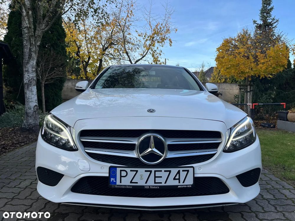 Mercedes-Benz Klasa C 300 4Matic 9G-TRONIC Exclusive - 7