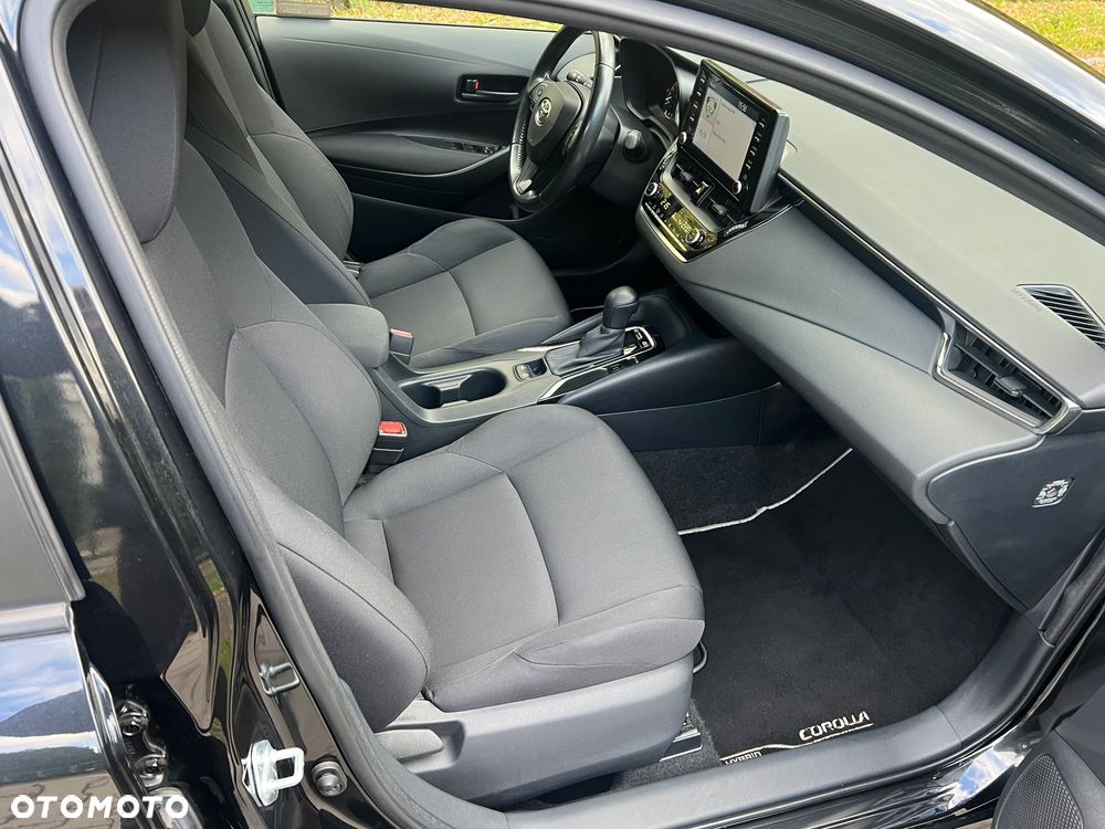 Toyota Corolla - 21