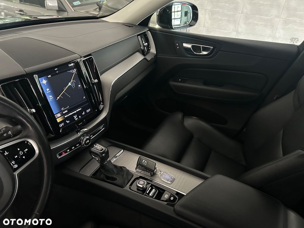 Volvo XC 60 D3 Geartronic Momentum - 16