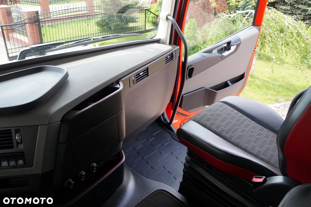 Volvo FH 4 EURO 6 GLOBETROTTER PRZEBIEG 161 TYS KM ZŁOTY KONTRAKT - 15