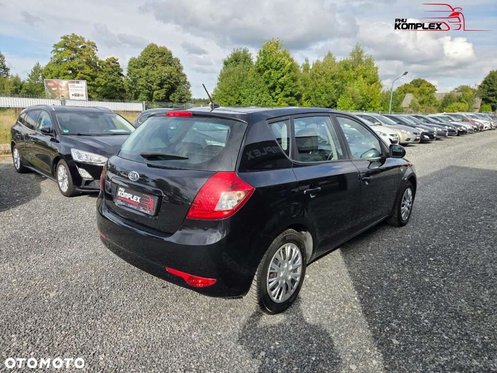 Kia Ceed - 5