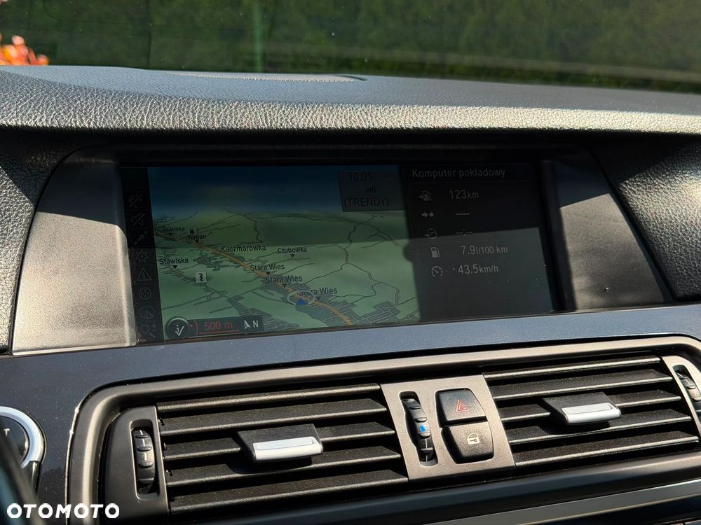 BMW Seria 5 530d xDrive - 23
