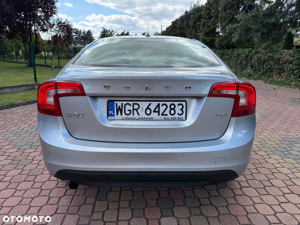 Volvo S60 D3 Momentum - 13
