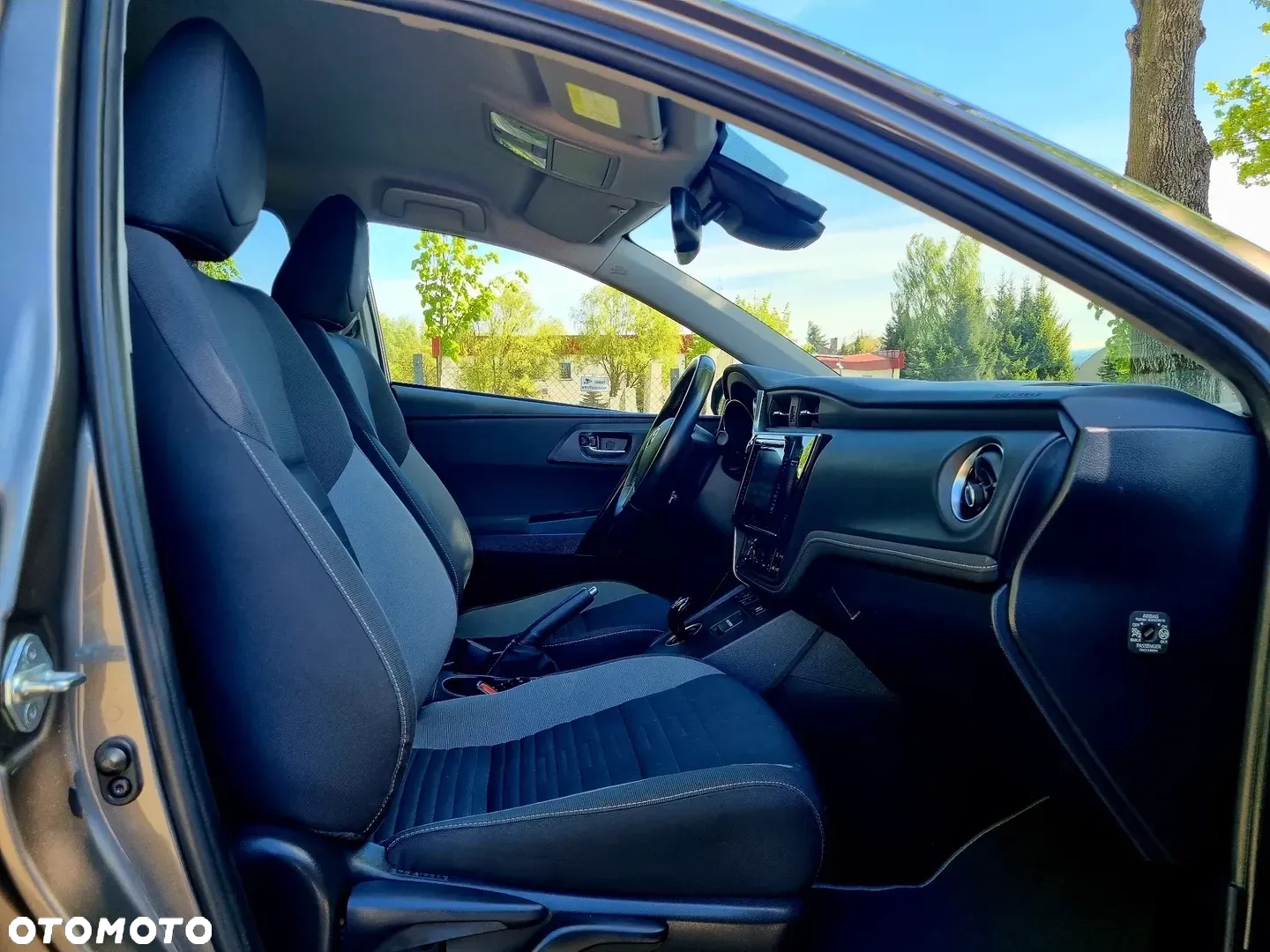 Toyota Auris Hybrid 135 Comfort - 12