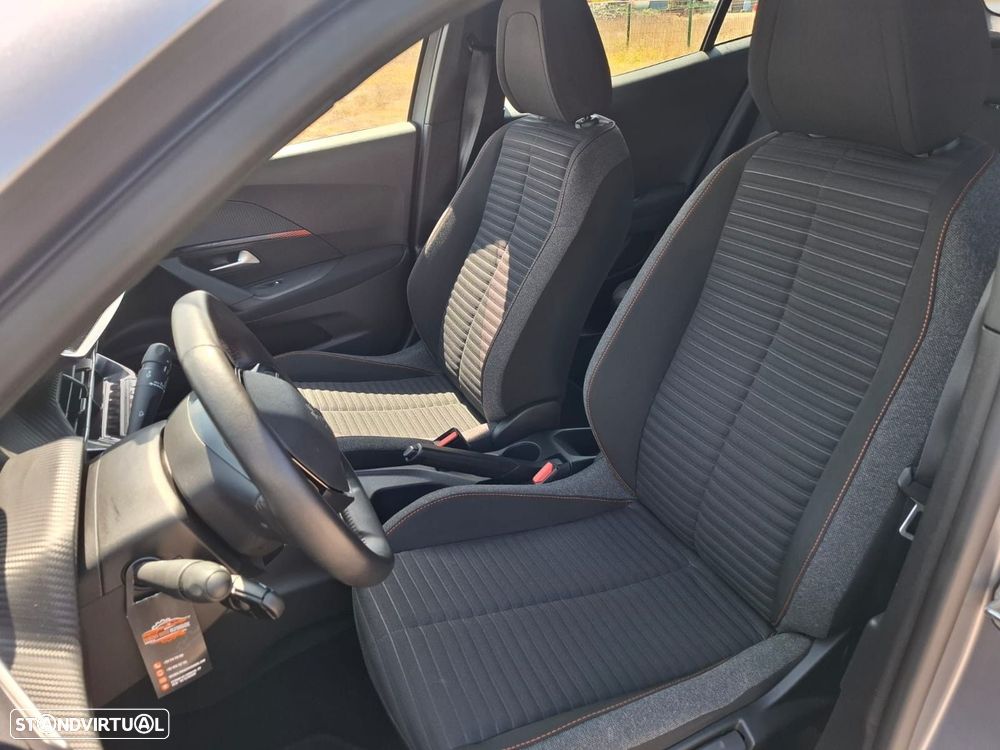 Peugeot 2008 1.2 PureTech Active Pack - 21